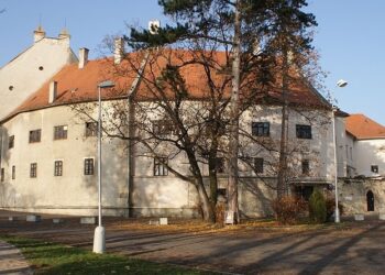 zamek Pezinok