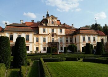 zamek jemniste