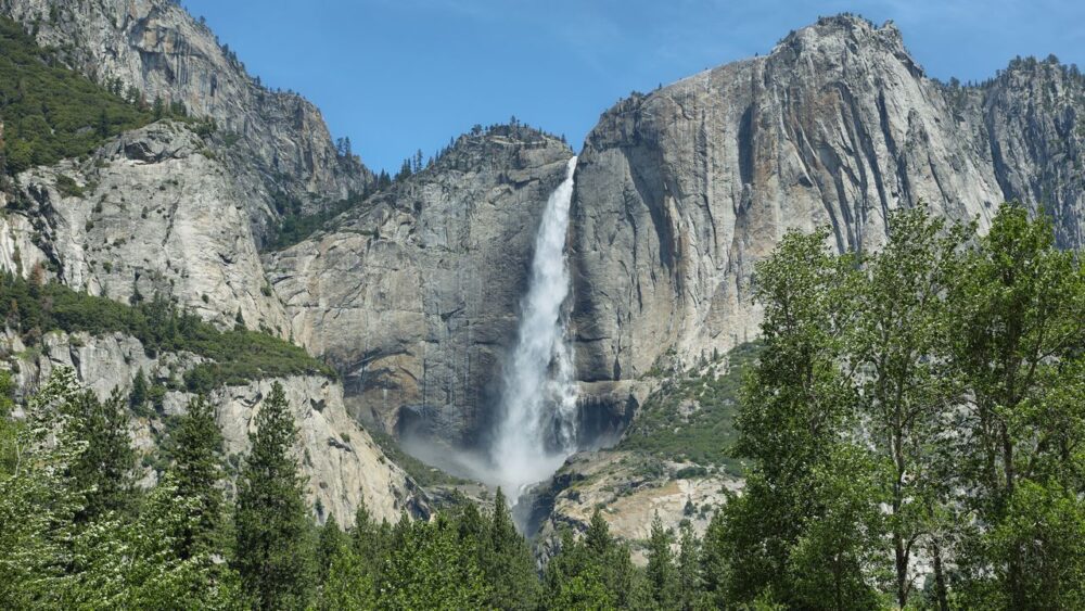 Vodopád v Národním parku Yosemite
