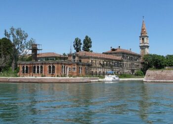 Poveglia nemocnice