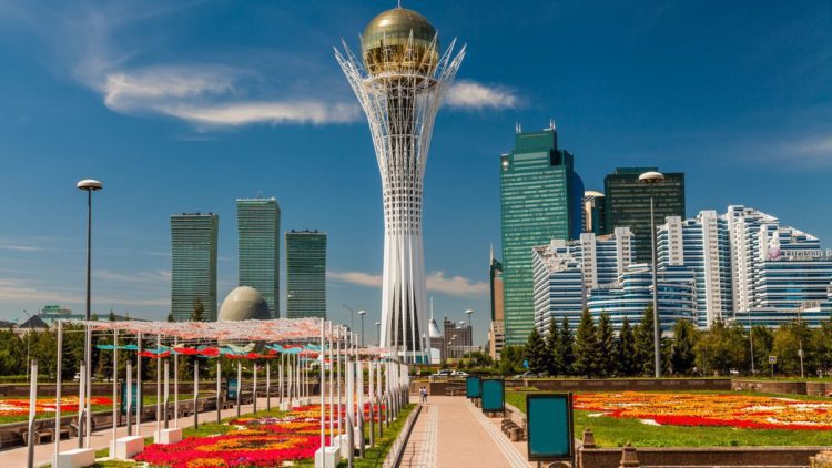 nur-sultan-astana-bulvar-kazachstan