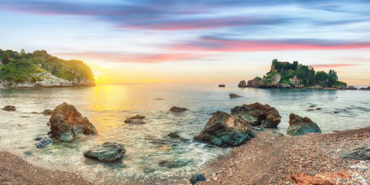 isola-bella-ostrov-taormina