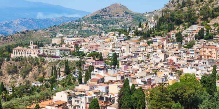 mesto-taormina