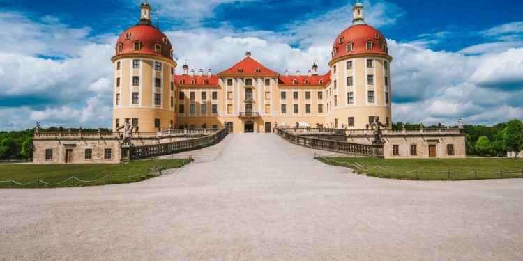 hrad-drazdany-nemecko