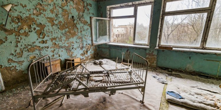 interier-opustene-budovy-pripyat