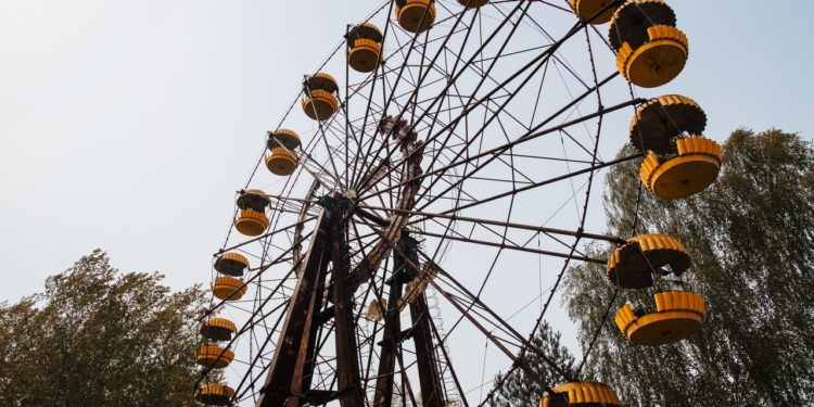 kolo-v-zabavnim-parku-pripyat