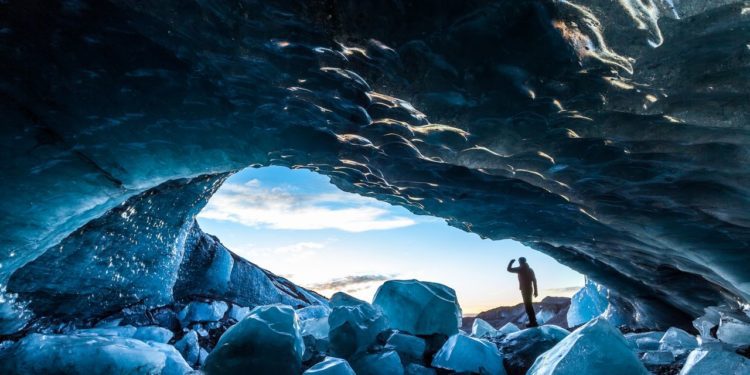 ledova-jeskyne-Svinafellsjokull