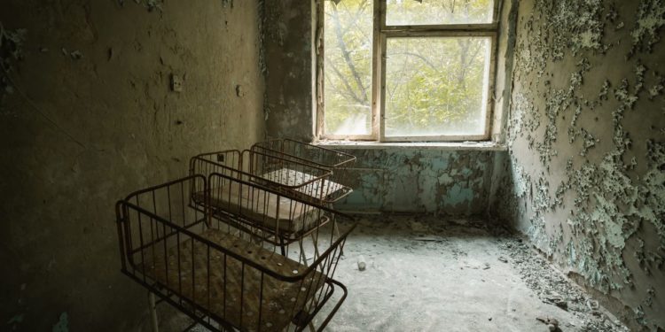 nemocnice-ve-meste-pripyat-cernobyl