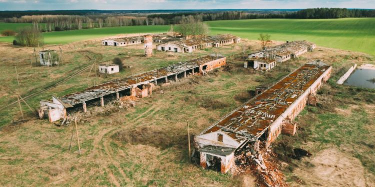 opustene-budovy-pobliz-cernobylu