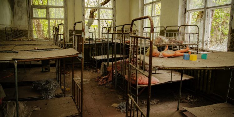 postylky-ve-skolce-pripyat