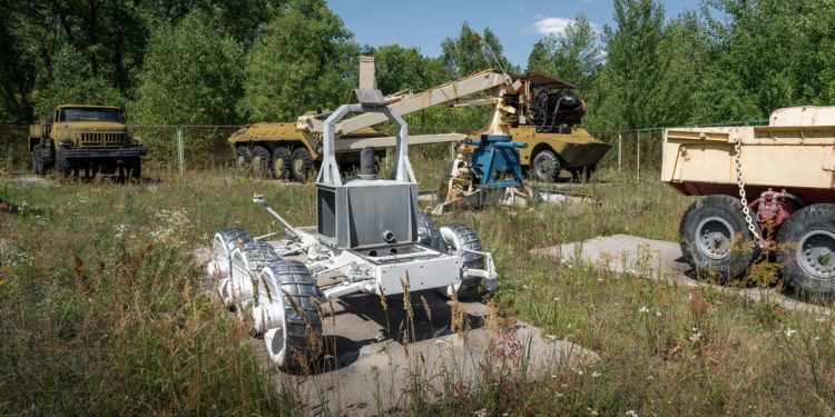 robot-na-cisteni-cernobyl