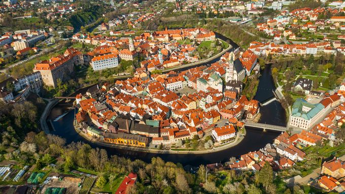 Český Krumlov: Kde se středověk setkává s rodinnou zábavou