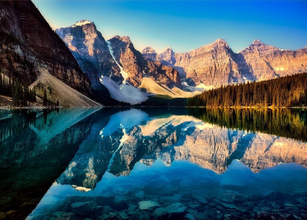 12019-moraine-lake-2686353-1280