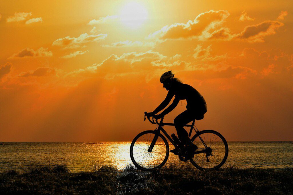 mabelamber-cyclist-4106536-1280