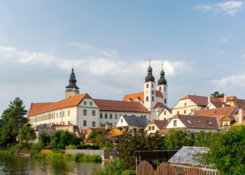 hans80-telc-6861446-1280