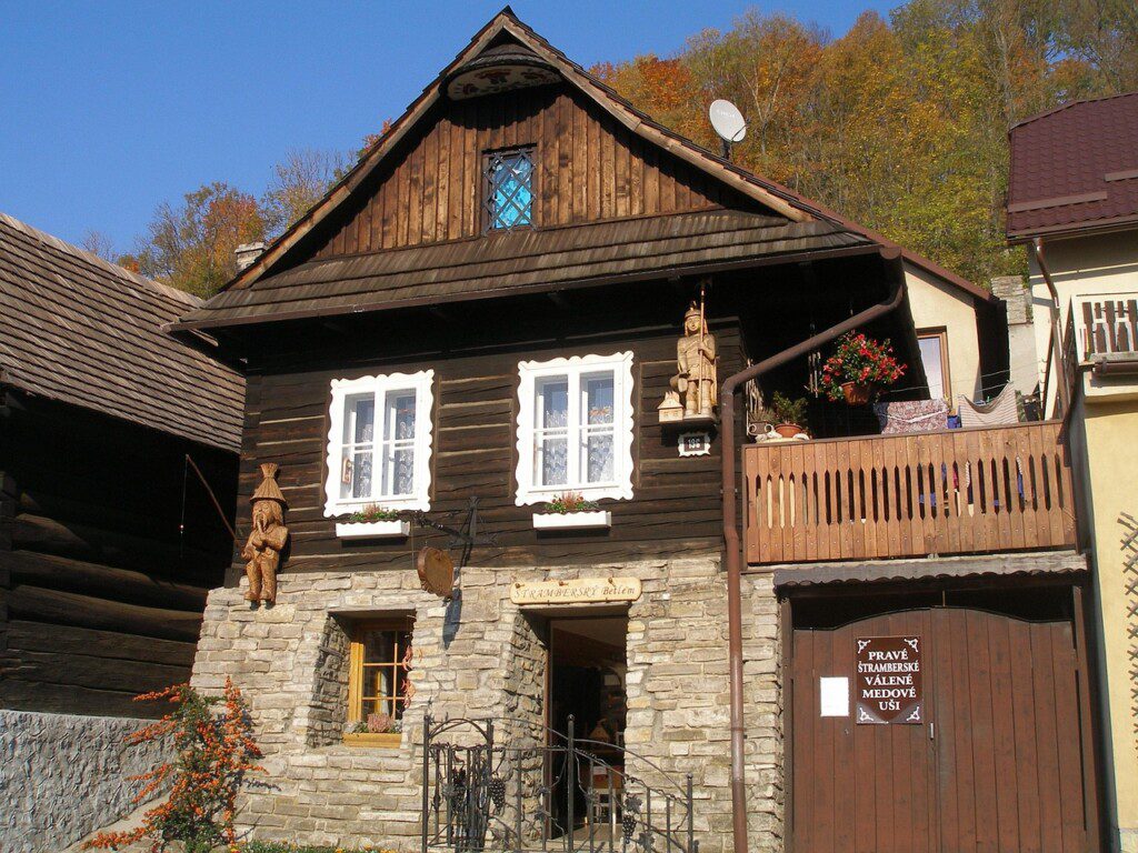 dragonflyjane-cabin-1020642-1280