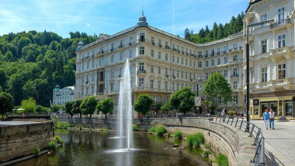 karlovy vary ralfgervink-karlsbad-2831021-1280